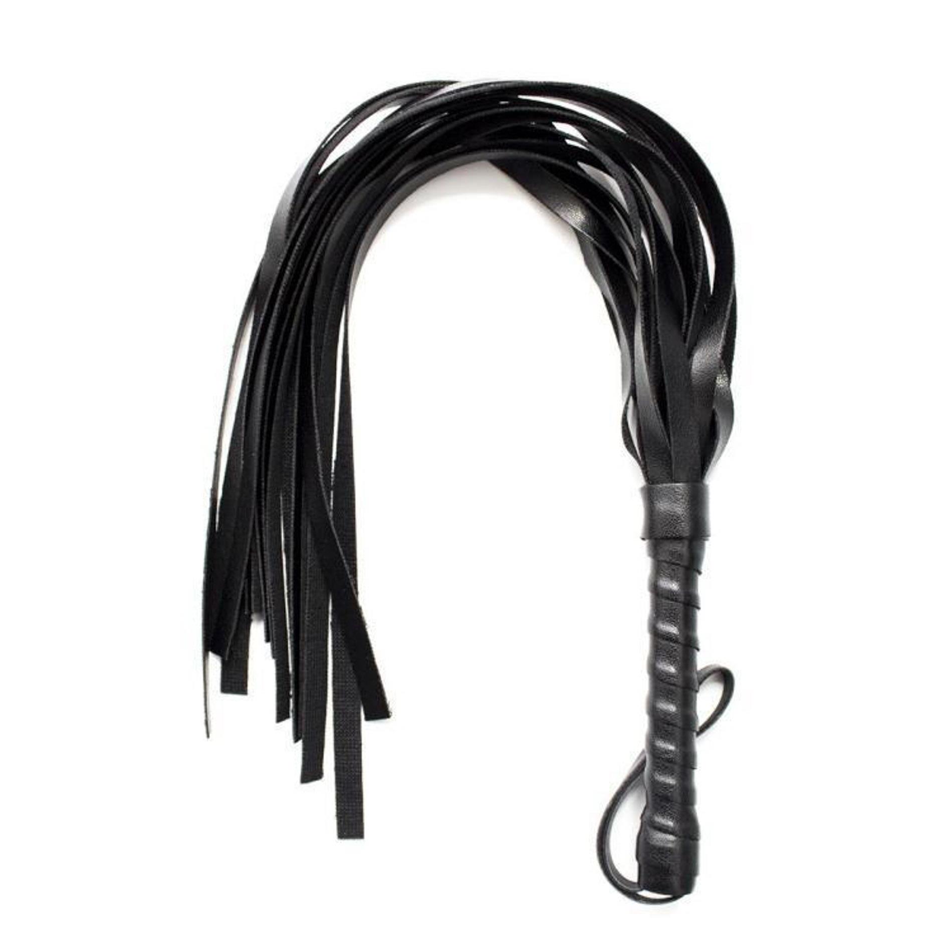 Bici (flogger) din piele ecologica neagra, cu maner captusit si snur pentru prindere la incheietura