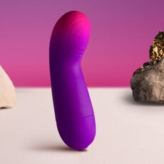 Vibrator Punct G Rocks Off Glo-Girl Vibe, produs langa pietre decorative