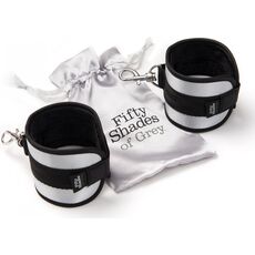 Catuse Fifty Shades of Grey "Totally His"  Argintiu