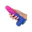 Dildo vibrator realist Ombre Hombre CalExotics roz-albastru, tinut in mana pentru scara reala