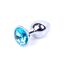 Plug Jewellery Silver, cristal albastru deschis, vedere de aproape cu suprafata metalica lustruita si cristalul fatetat