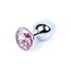 Plug Jewellery Silver, cristal roz pal, vedere de aproape cu suprafata metalica lustruita si cristalul fatetat