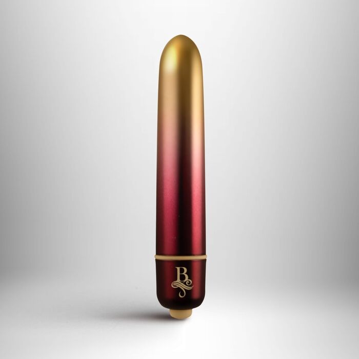 Mini Vibrator Rocks Off Boudoir Debutante, produs pe fundal alb