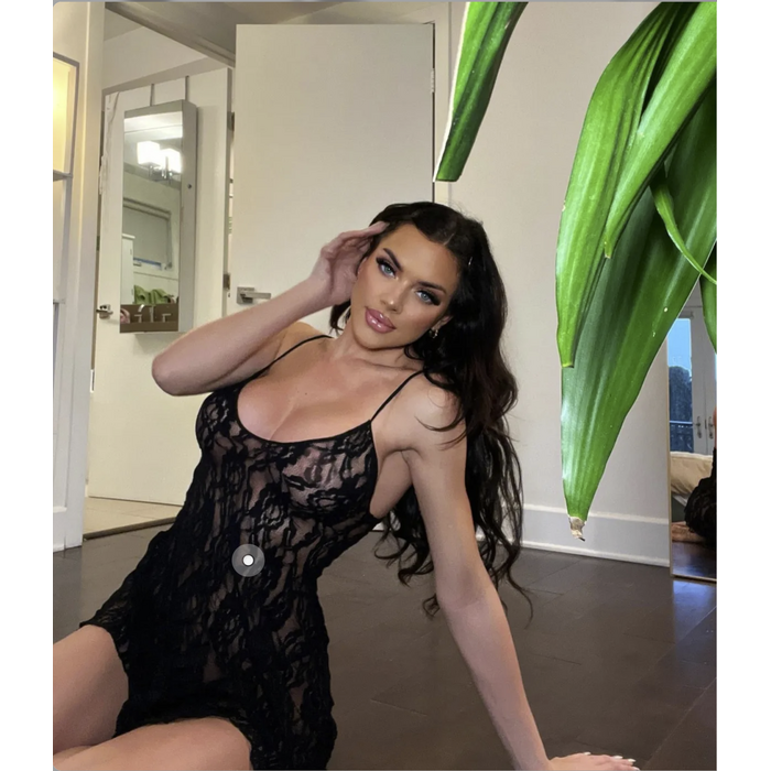 Babydoll_Negru_Leg_Avenue model dantela trandafiri