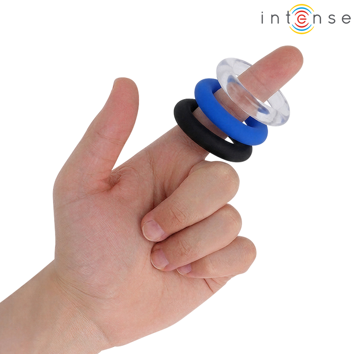 Cele 3 inele Intense Wick purtate pe un deget, pentru scara