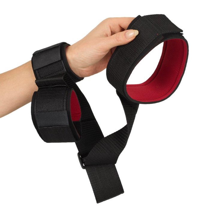 Catuse Hals-Arme - culoare si material