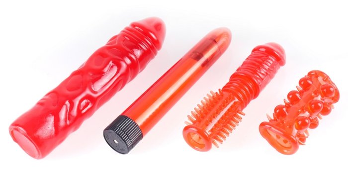 Set Deluxe Pipedream Extreme »Kinki Collection« 9 piese - Rosu - vedere laterala