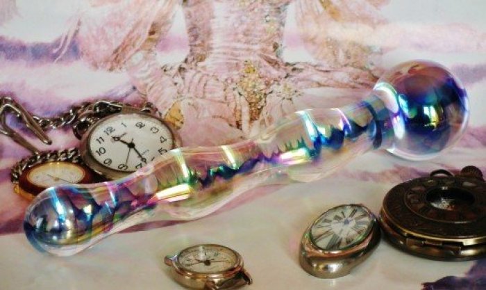 Dildo Sticla Icicles No 8 Albastru detaliu irizatii albastre material sticla