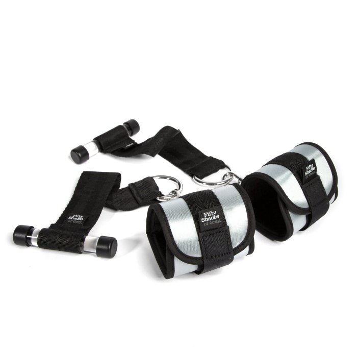 Catuse Total Control Fifty Shades of Grey - detaliu design