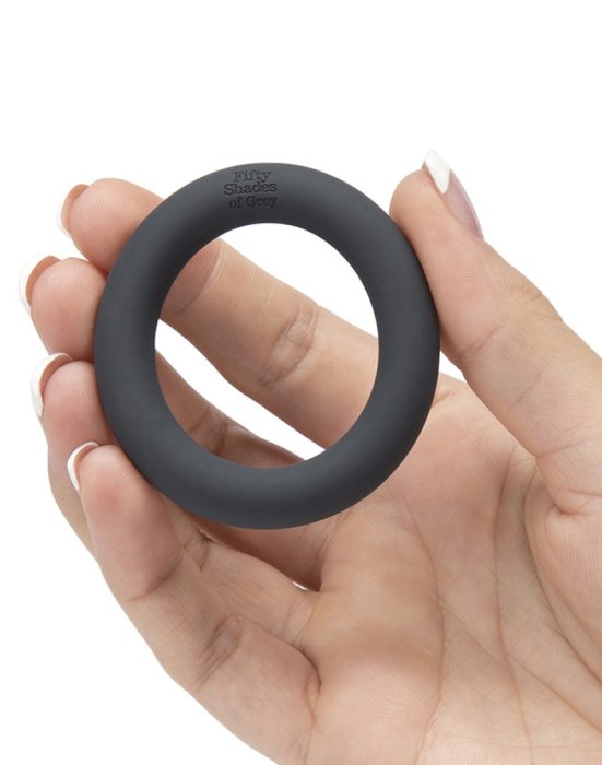 Inel Penis, Fifty Shades of Grey A Perfect O Silicone Love Ring - detaliu design