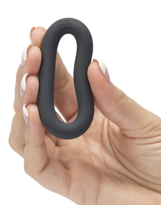 Inel Penis, Fifty Shades of Grey A Perfect O Silicone Love Ring - detaliu finisaj