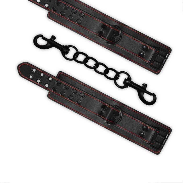 Catuse Fetish Bondage, piele neagra, cusaturi rosii - culoare si material