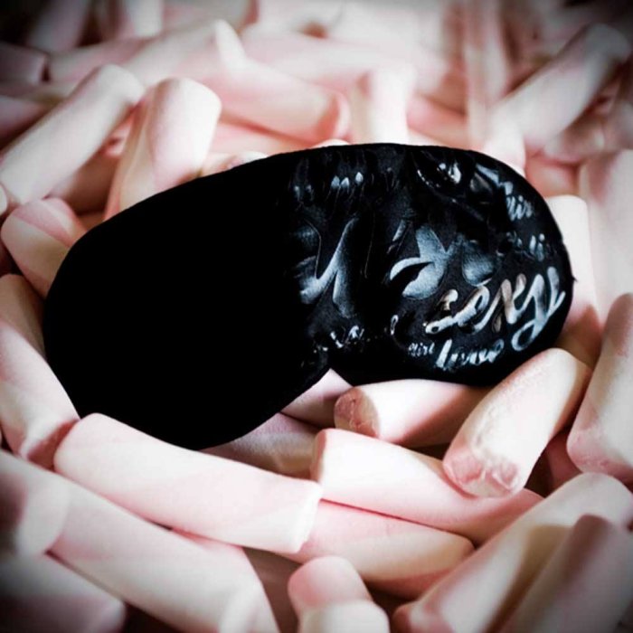 Masca de Ochi Bijoux Indiscrets "Blind Passion" - Negru - culoare si material