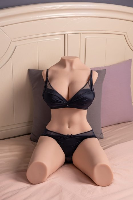 Papusa Sexuala Corp Femeie 3D silicon, Erica, 84 cm, 26 kg - dimensiuni complete