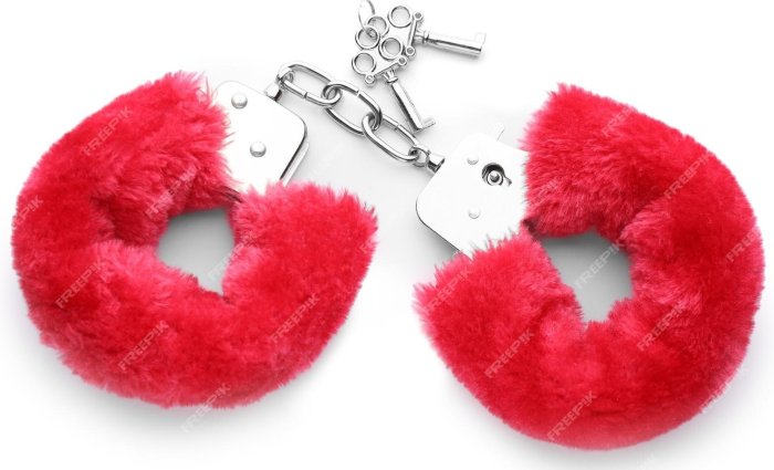 Catuse cu Plus Loving Joy "Furry Hand Cuffs"Rosu