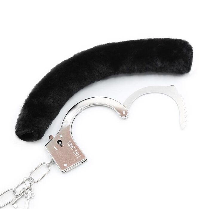Catuse maini Furry Metal Hand Cuffs Negre, Intoyou