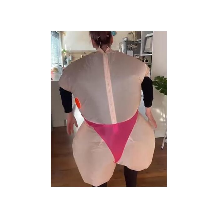 Costum gonflabil AirSuit cu sani XXL, sistem de umflare inclus, creat de OriginalCup