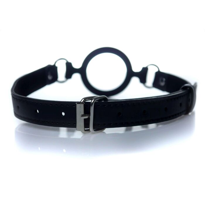 Knebel O-ring Gag, vedere din unghi cu inelele metalice de prindere a curelei vizibile